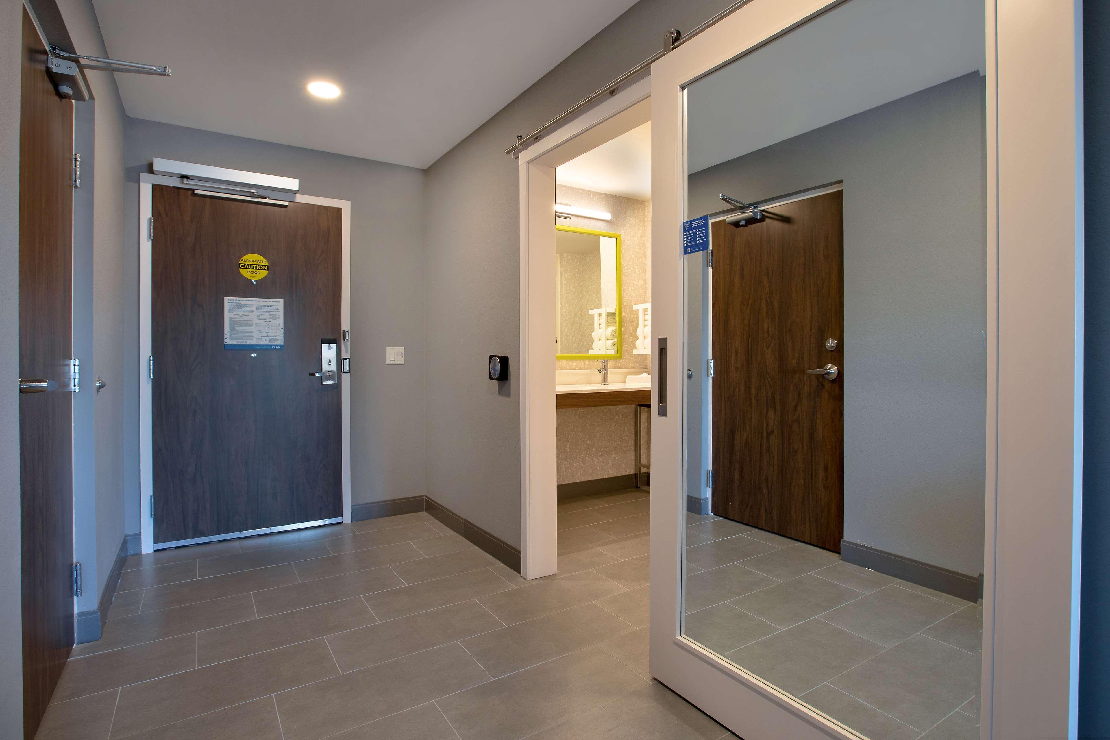 Hampton Inn & Suites Ottawa West, Ontario, Canada Εξωτερικό φωτογραφία