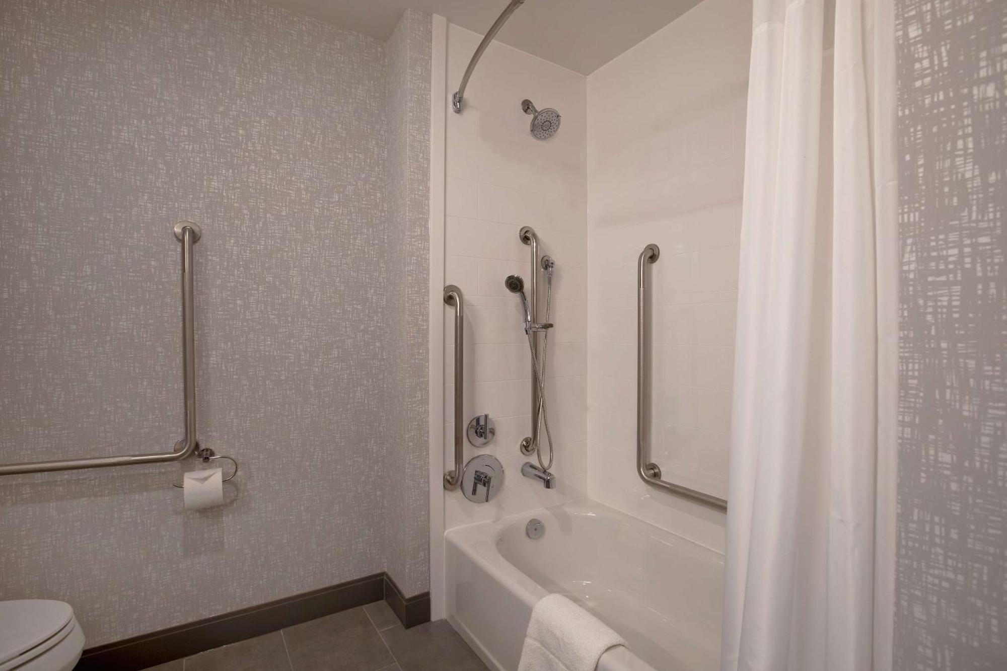 Hampton Inn & Suites Ottawa West, Ontario, Canada Εξωτερικό φωτογραφία