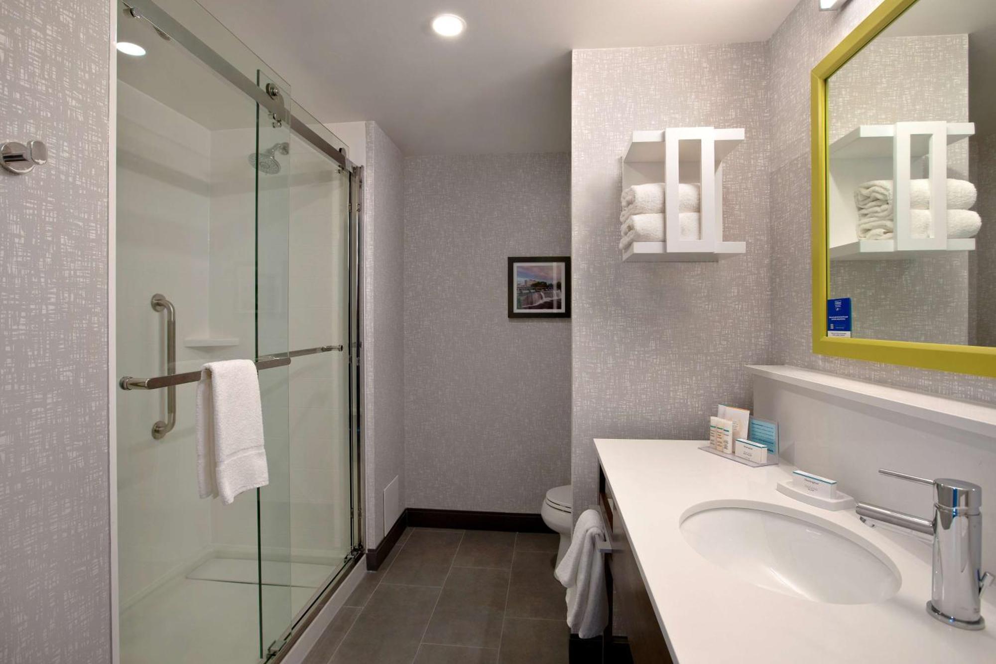 Hampton Inn & Suites Ottawa West, Ontario, Canada Εξωτερικό φωτογραφία